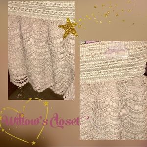 Nobee Brown lacy skirt.  Size M  NWT